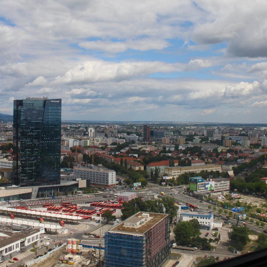 Apartamento Downtown View Bratislava Exterior foto